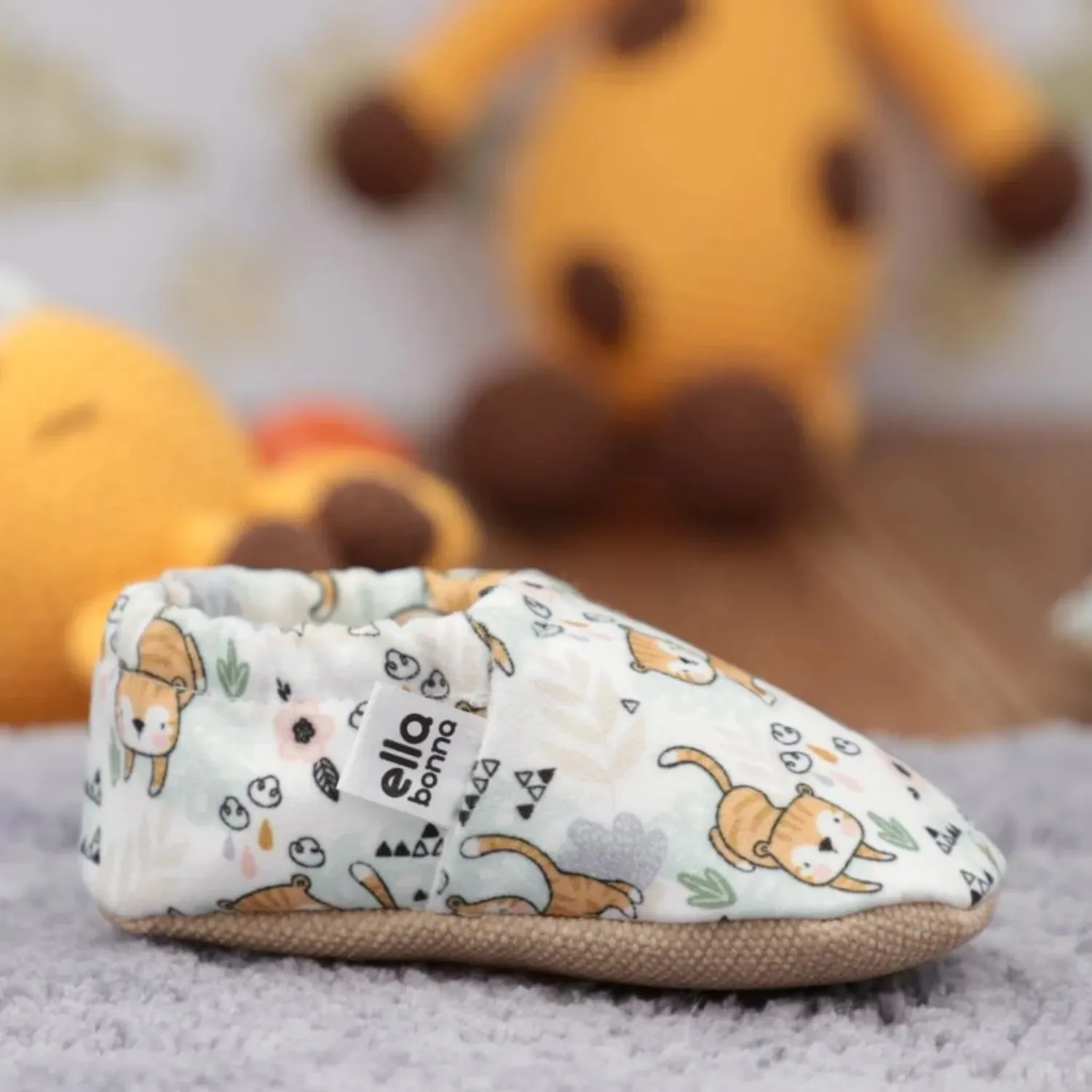 Ella Bonna Patik Kaydırmaz Taban Kedi