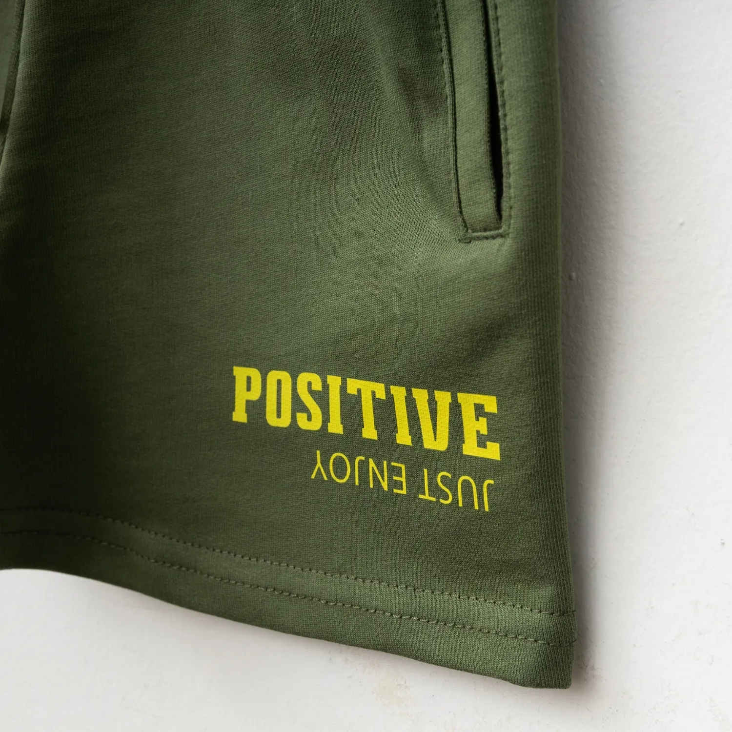 Winimo Şort Positive Baskılı Haki