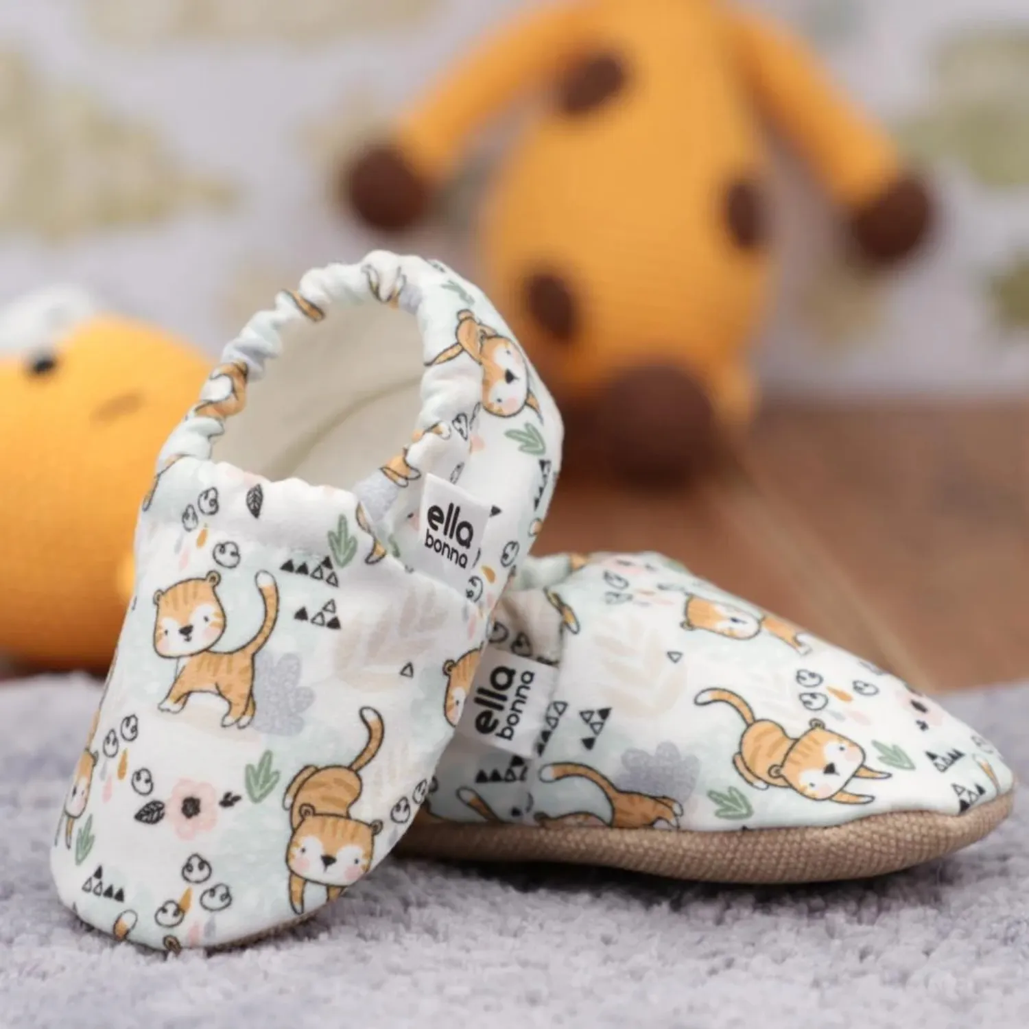 Ella Bonna Patik Kaydırmaz Taban Kedi