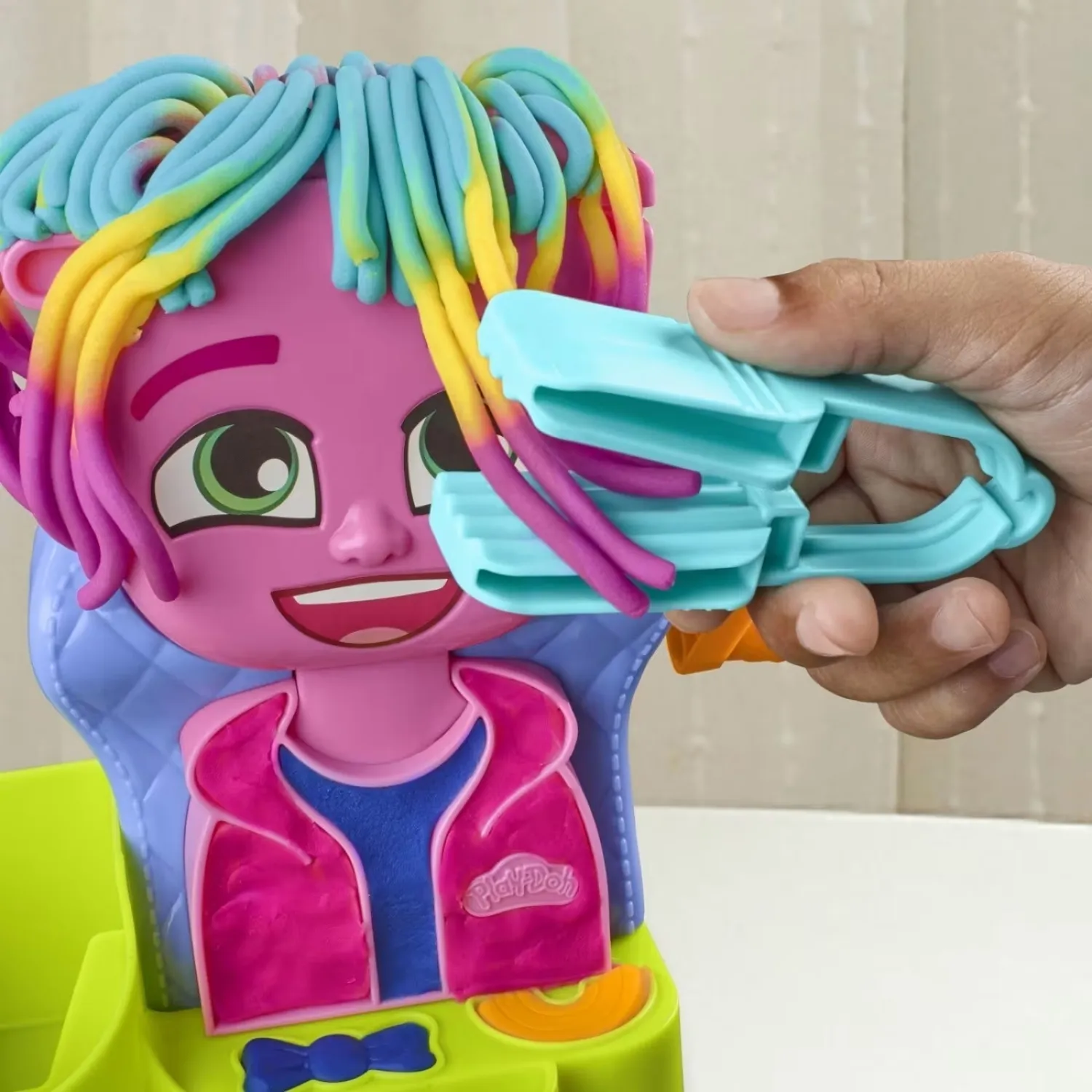 Play-Doh Renkli Kuaför Salonu