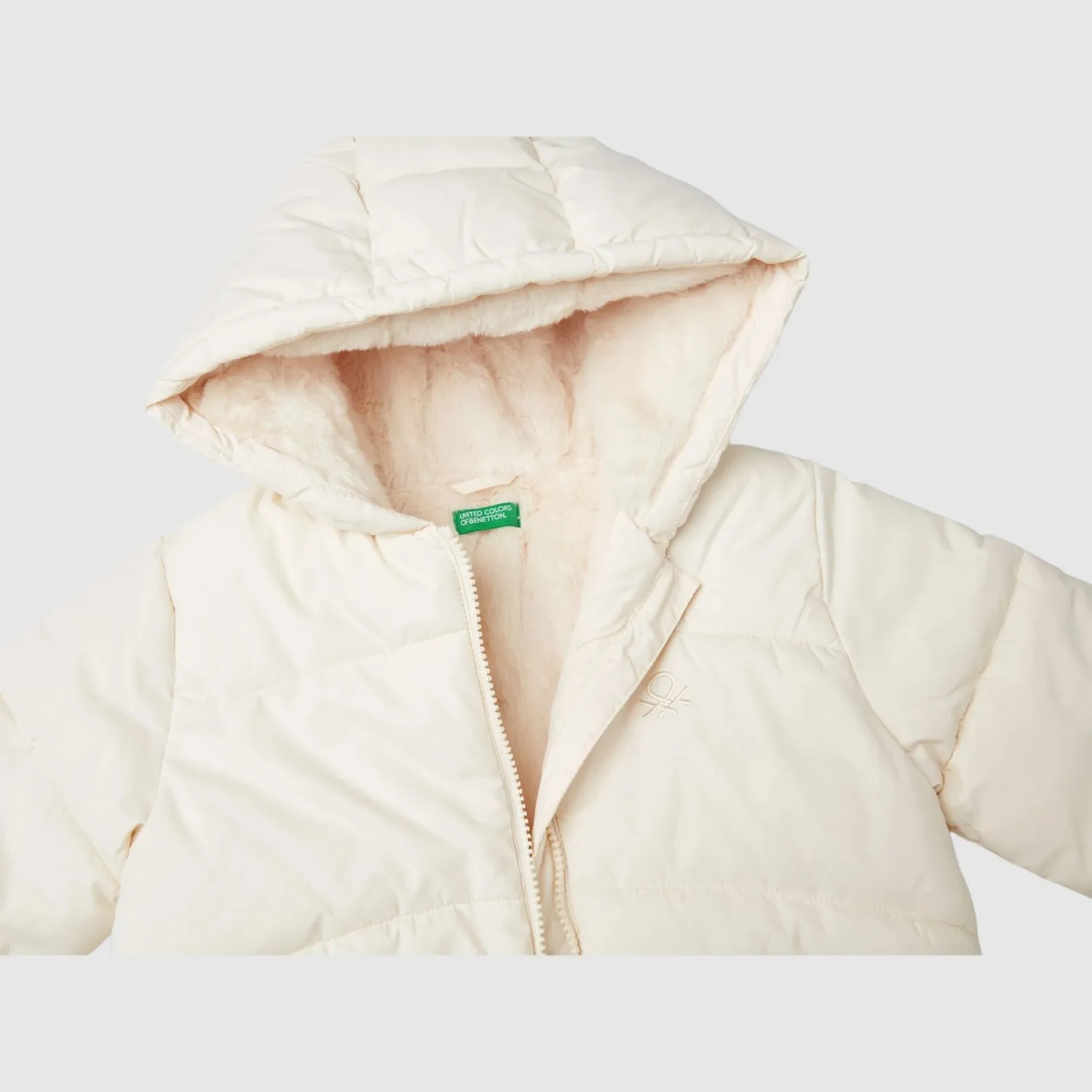 Benetton Mont Ekru