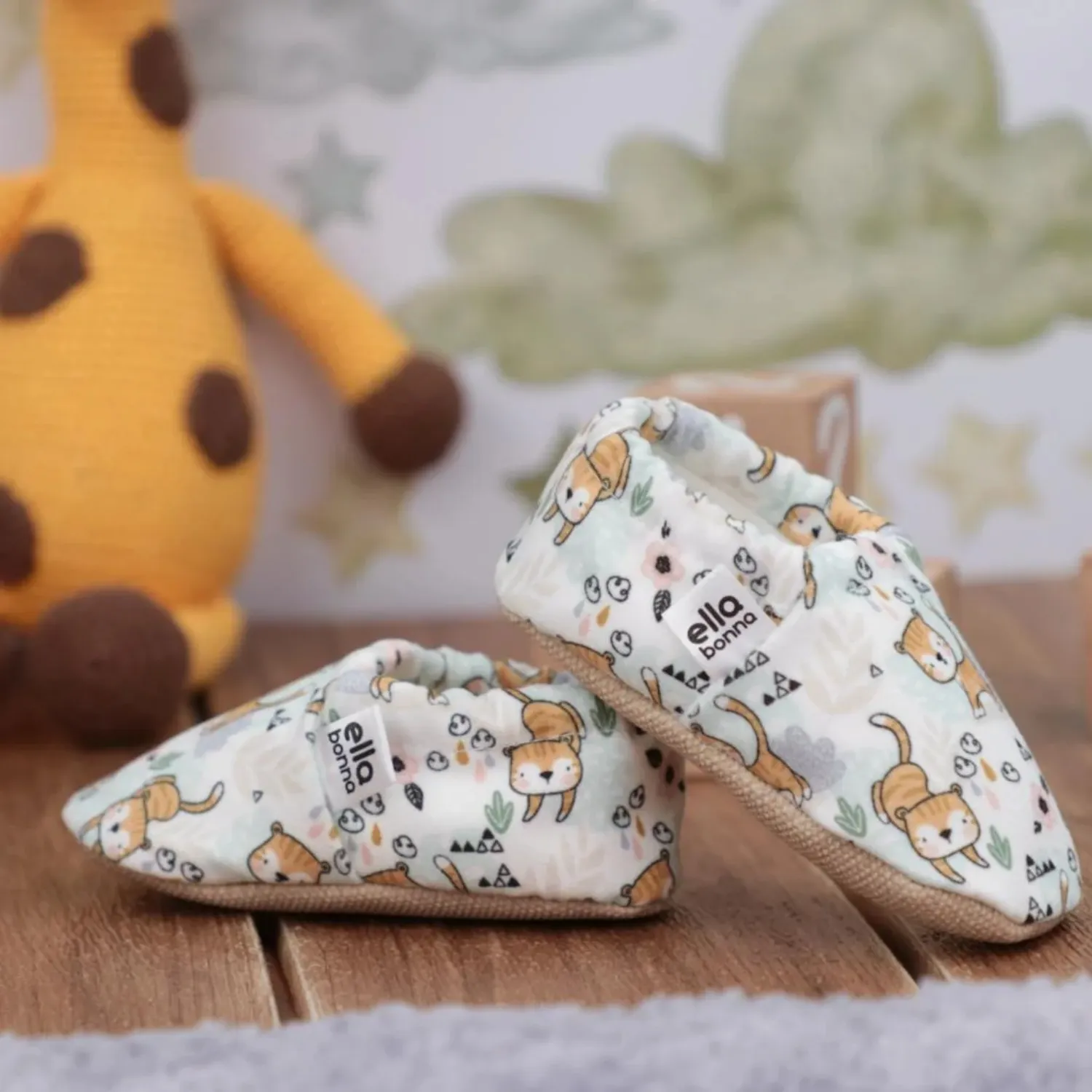 Ella Bonna Patik Kaydırmaz Taban Kedi