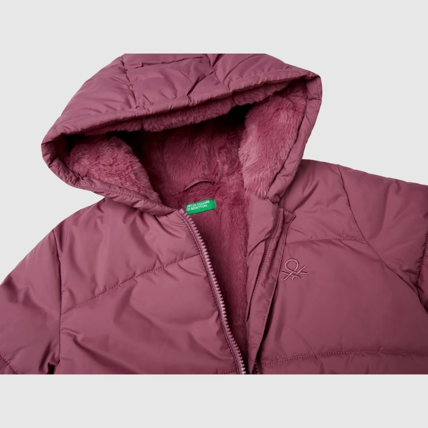 Benetton Mont Pembe