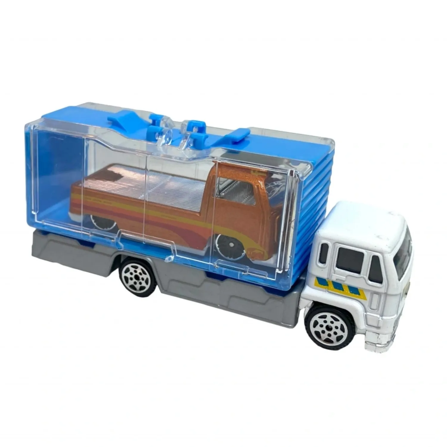 Kartelada Metal Araba Taşıyan Kamyon