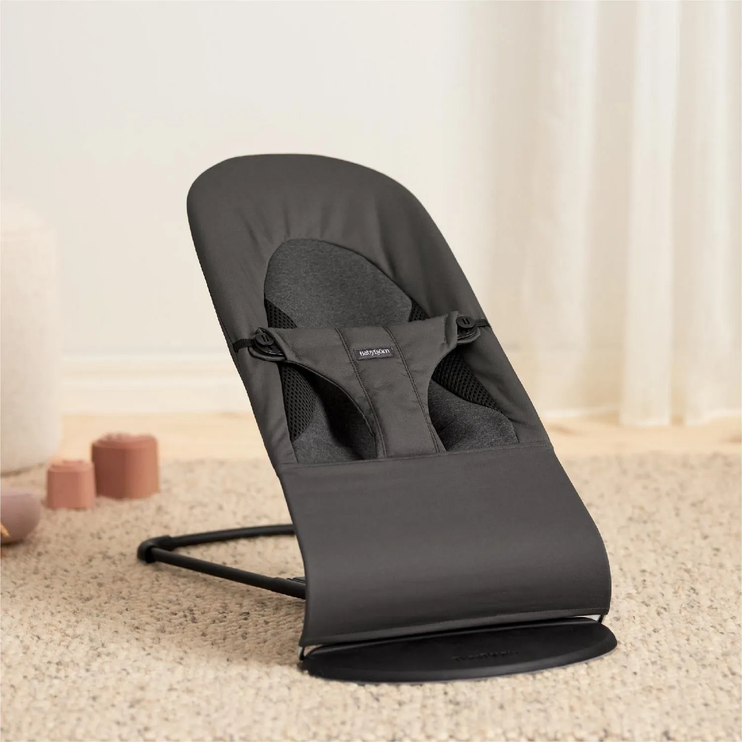 Babybjörn Balance Soft Ana Kucağı Oyuncaklı Woven Cotton Jersey Tri Fabric Dark Grey