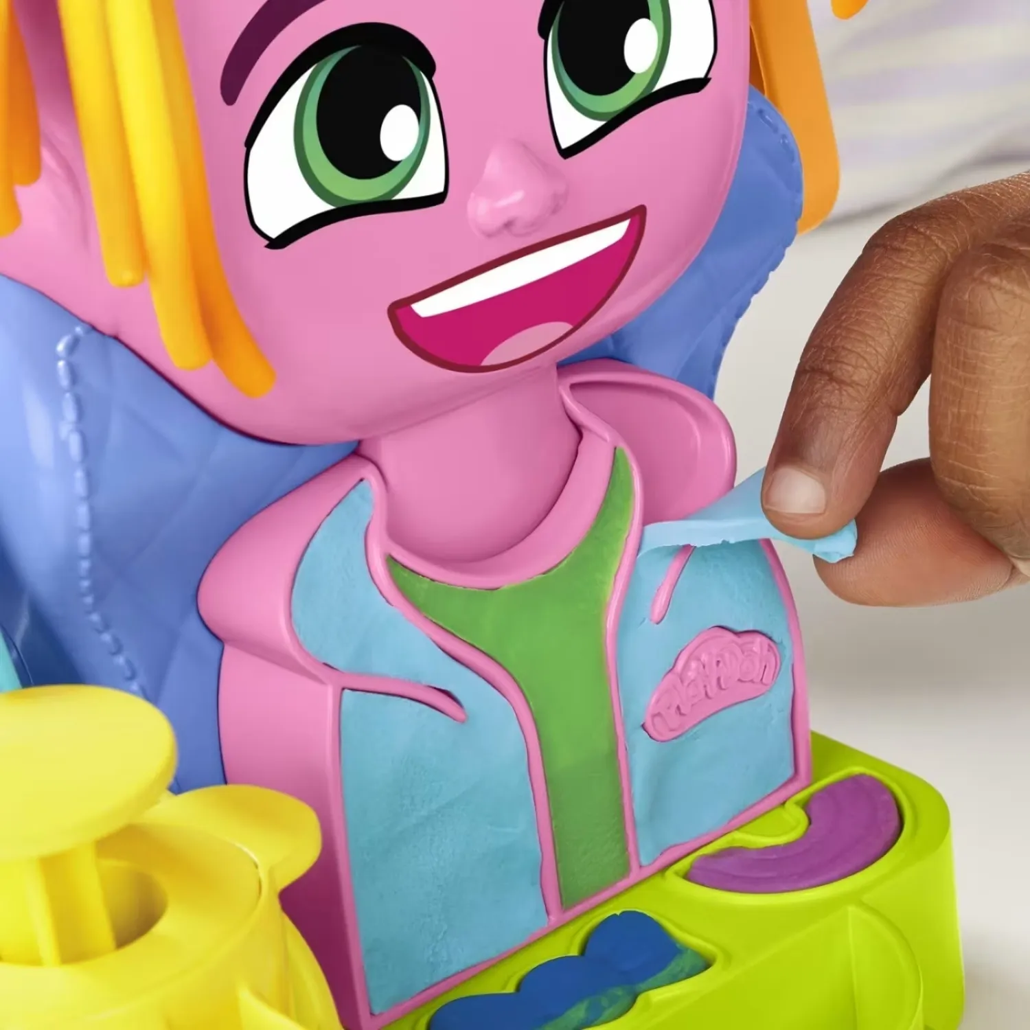 Play-Doh Renkli Kuaför Salonu
