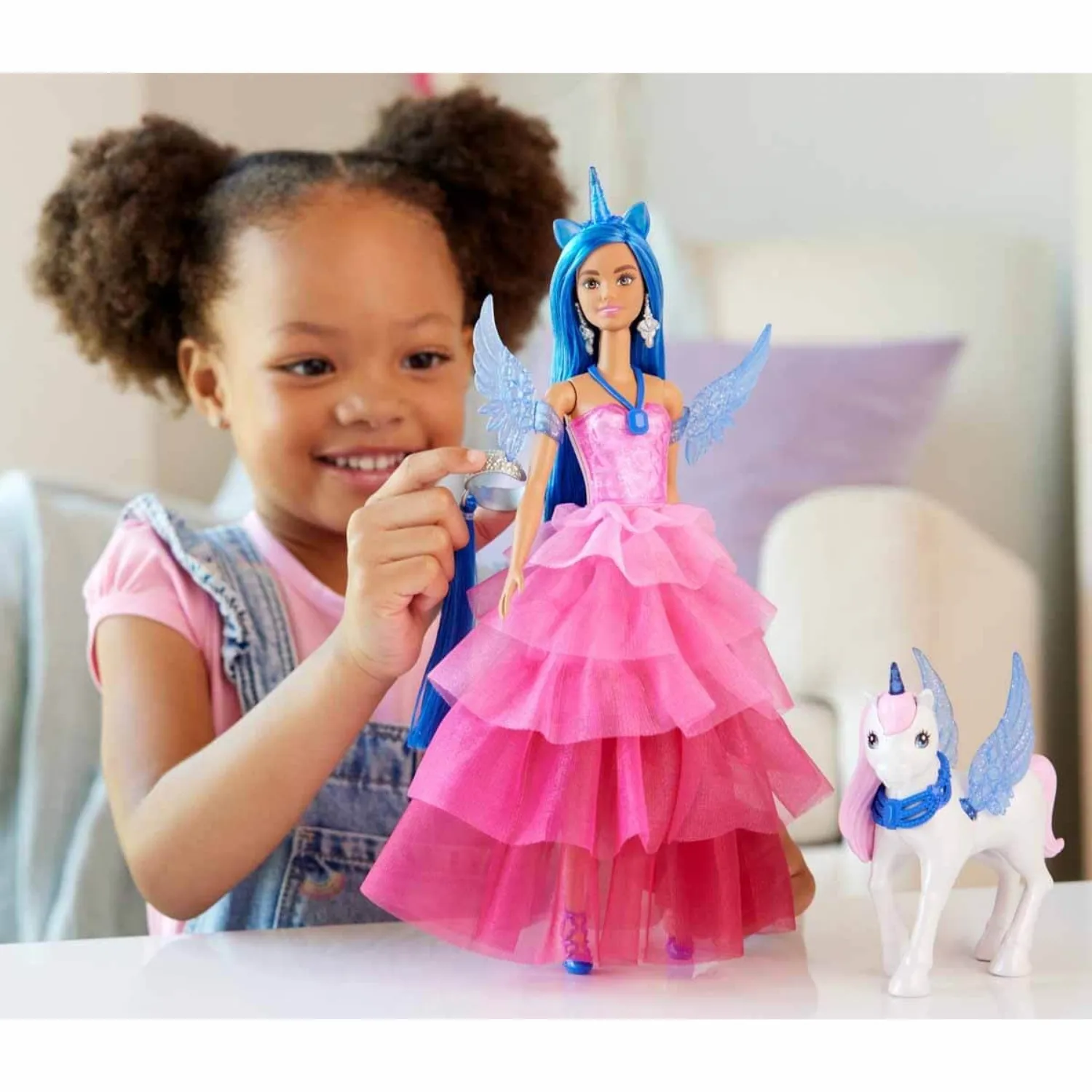 Barbie Mavi Saçlı Prenses Bebek 