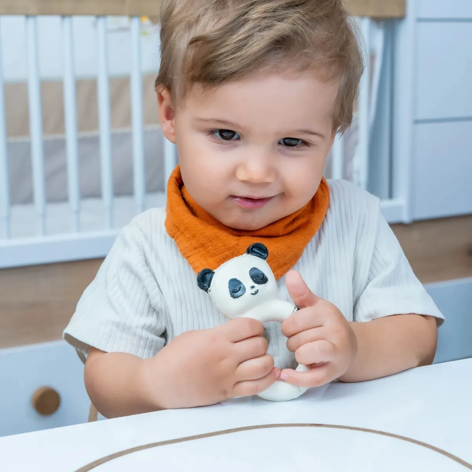 Hubble Doğal Bebek Diş Kaşıyıcı Ve Oyuncağı Panda Halkalı