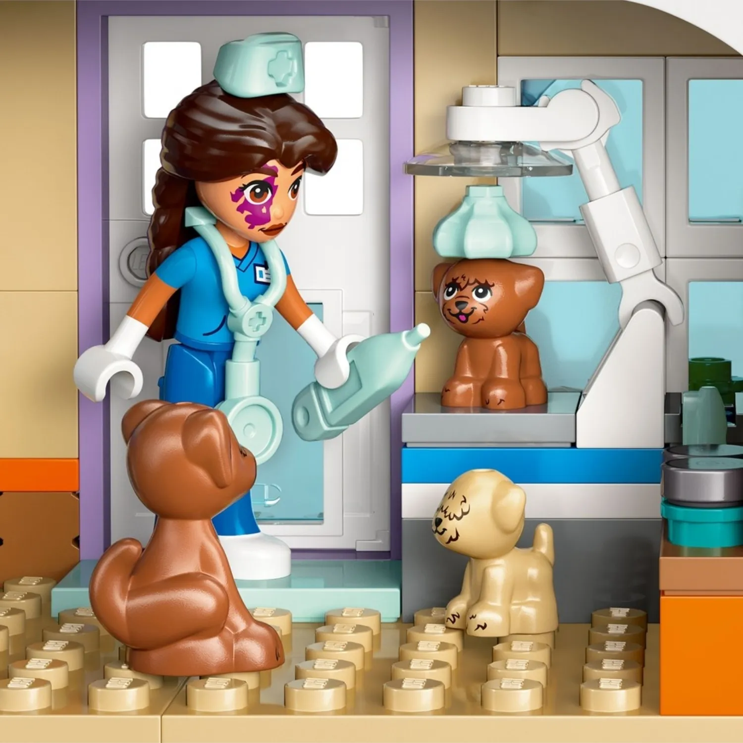 LEGO Friends At ve Evcil Hayvan Veteriner Kliniği 42651 