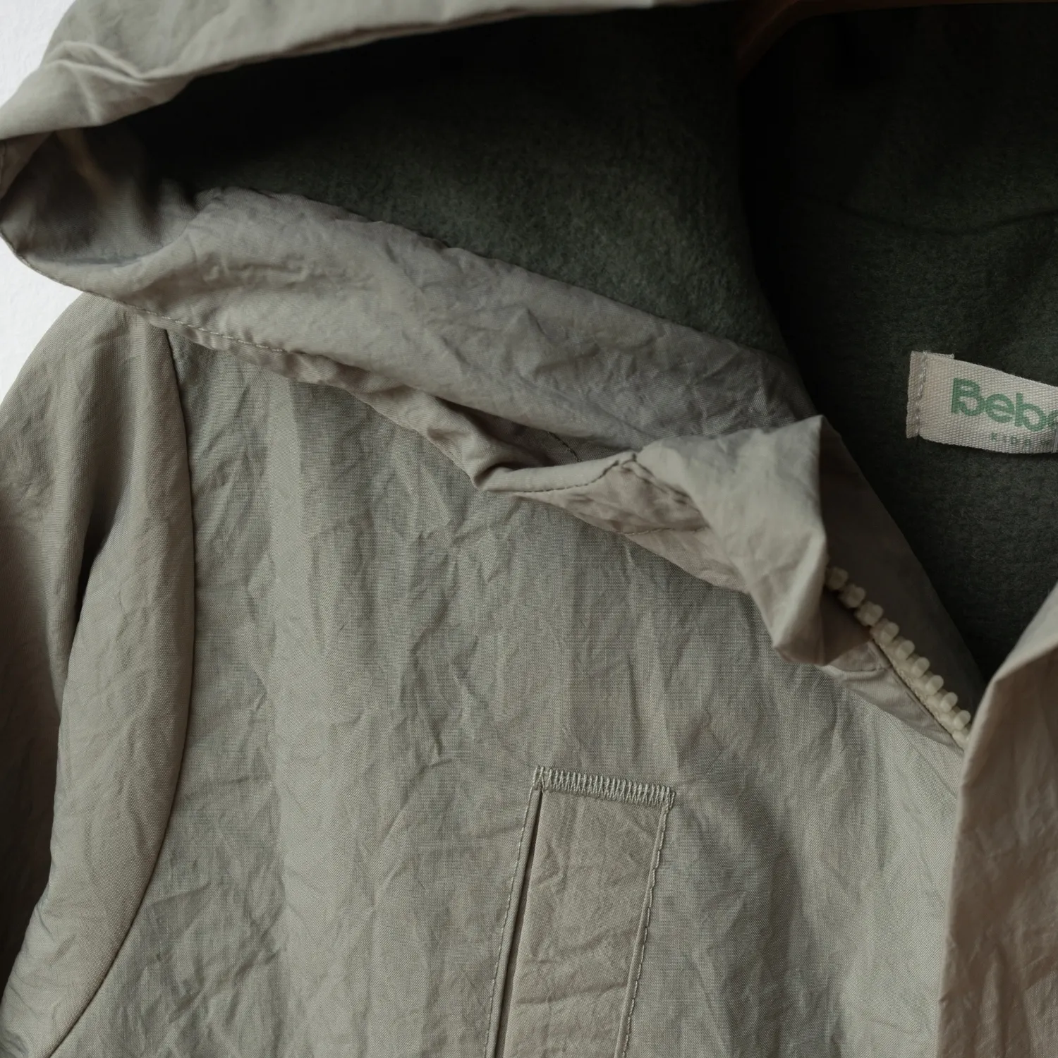 Bebolly Yağmurluk Cep Kapaklı Yeşil