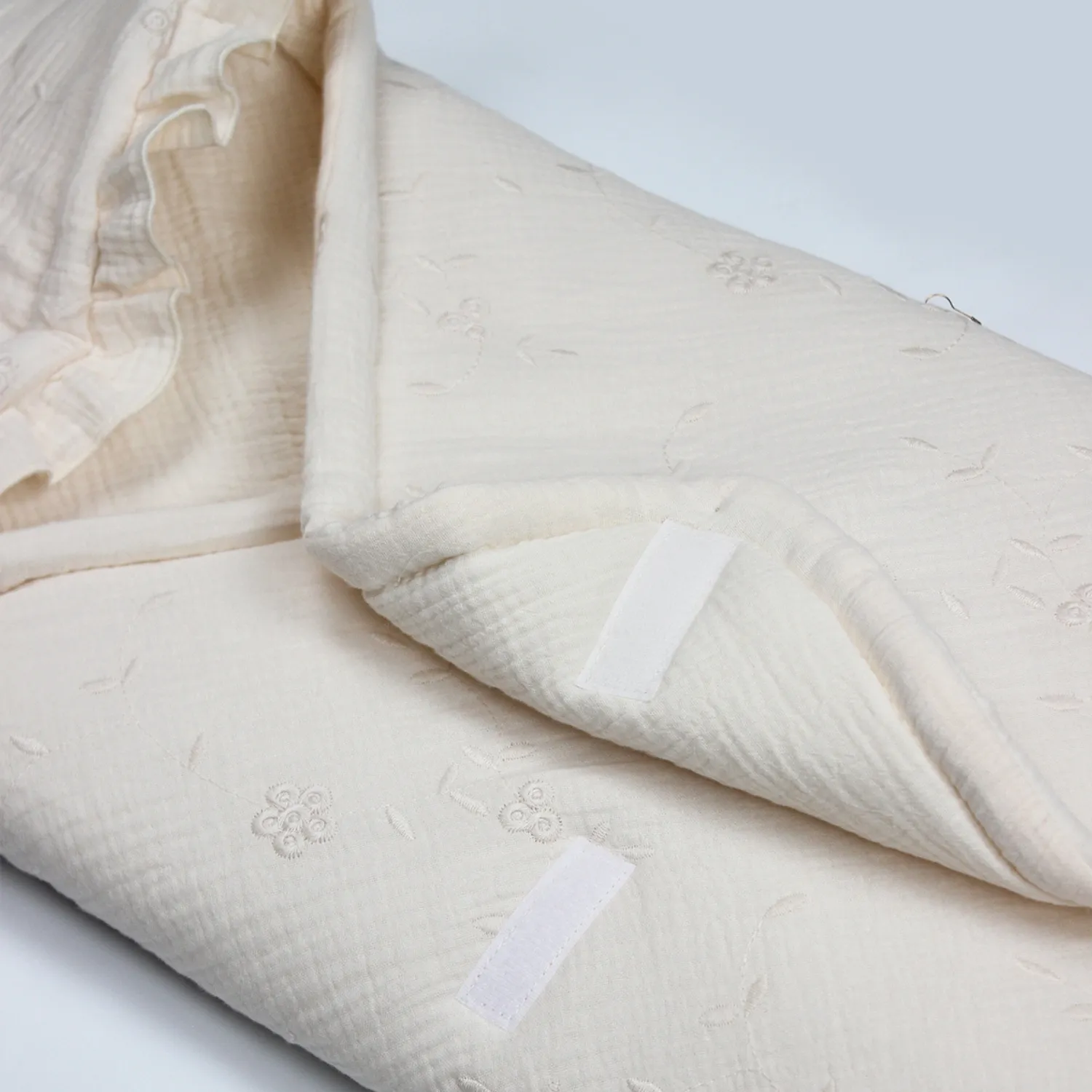 Xotinining kokrak sakrash bilan porno